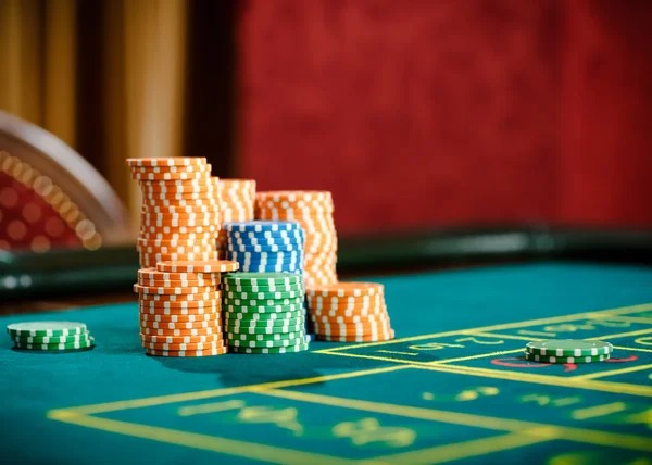 sims mobile app interface showing live-dealer table and deposit options